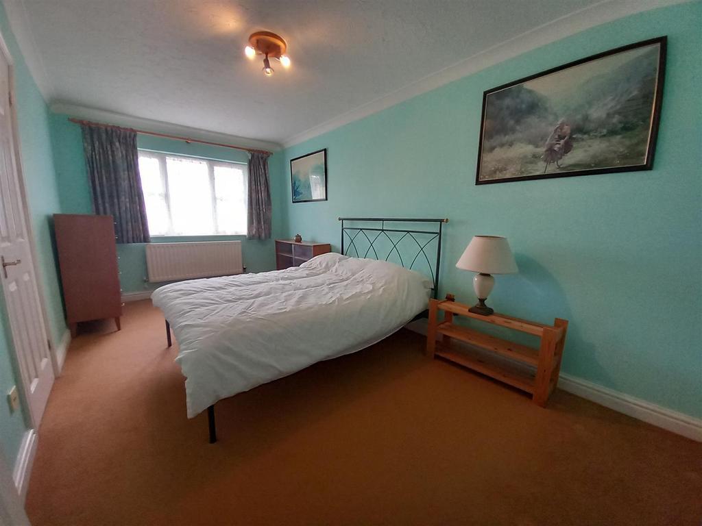 1 Dud Way Bed 2.jpg