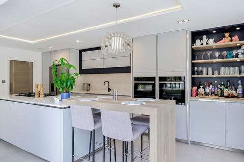 4 bedroom detached house for sale, The Waldrons, Oxted RH8