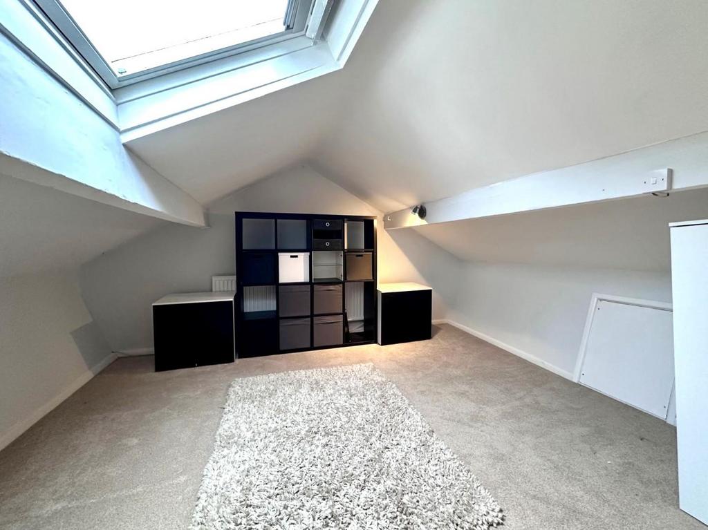 Top bedroom.jpg