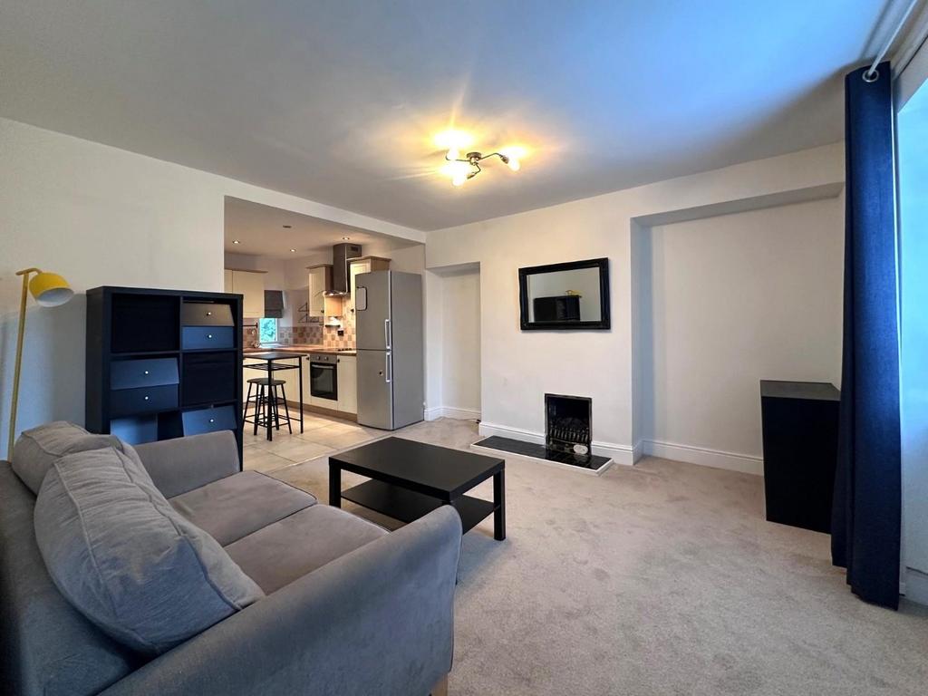 Lounge 6.jpg