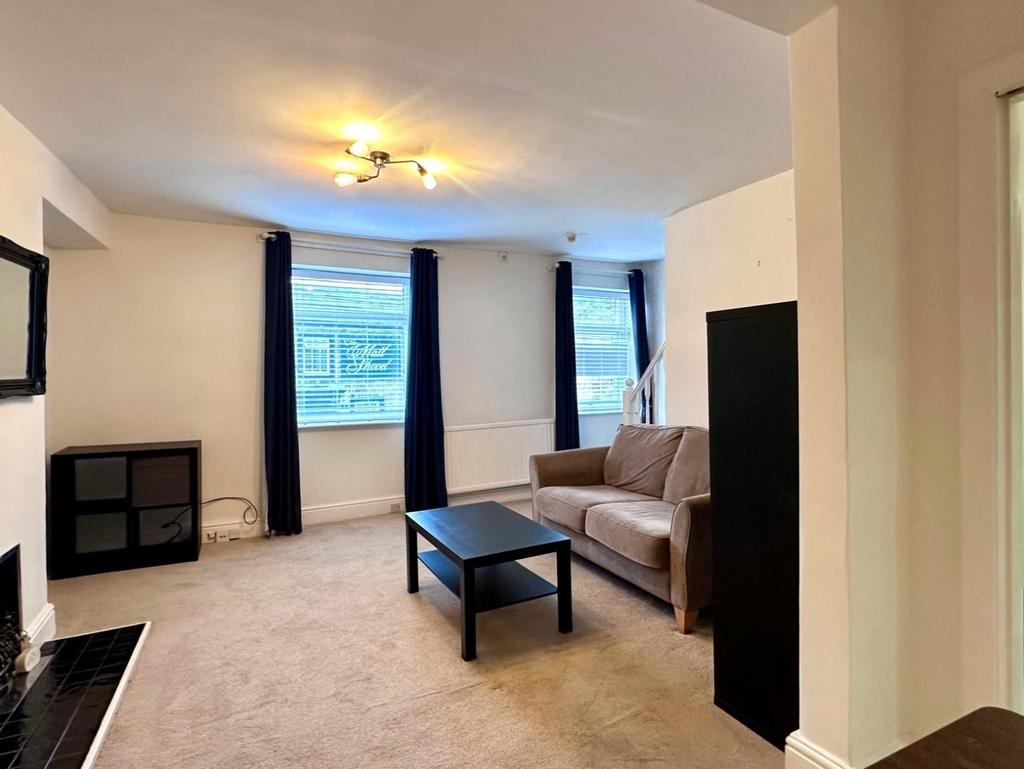 Lounge 4.jpg