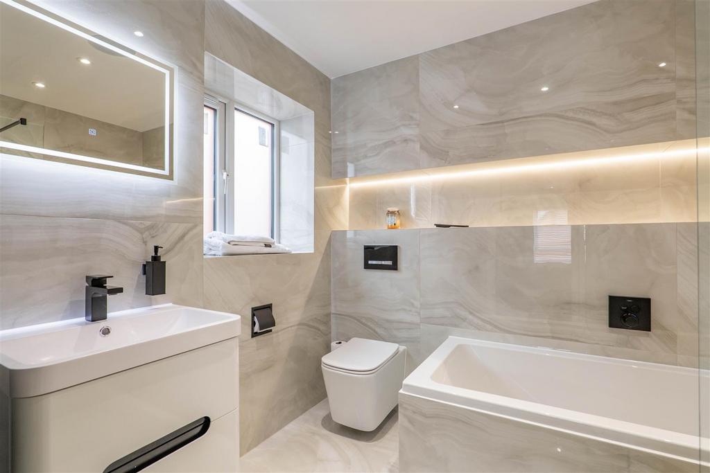 Bedroom Two Ensuite