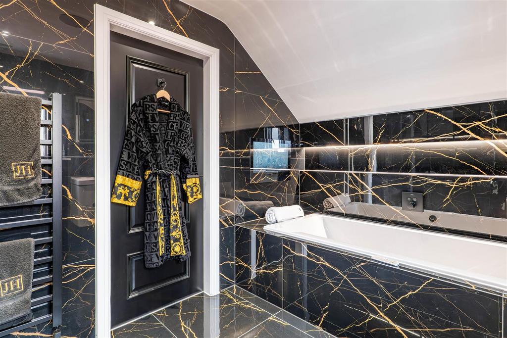 Master Bedroom Ensuite