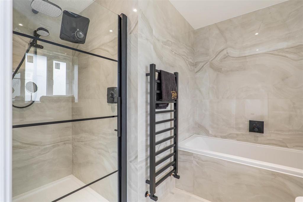 Bedroom Four Ensuite