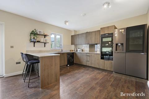 4 bedroom semi-detached house for sale, Newman Fields, Great Bentley, CO7