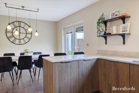 4 bedroom semi-detached house for sale, Newman Fields, Great Bentley, CO7