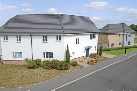 4 bedroom semi-detached house for sale, Newman Fields, Great Bentley, CO7