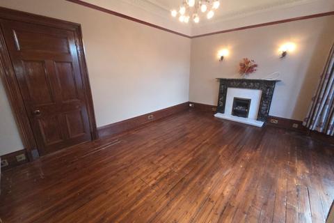 3 bedroom apartment to rent, Cairnfield Place, West End, Aberdeen, AB15