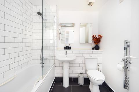 2 bedroom flat for sale, Nichols Court, 10 Cremer Street, London, E2