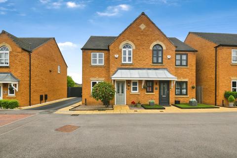 84 Croft Close, Two Gates, Tamworth, B77 1BF