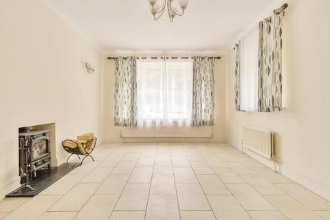 undefined, Adams Close,  Stadhampton,  Oxfordshire,  OX44