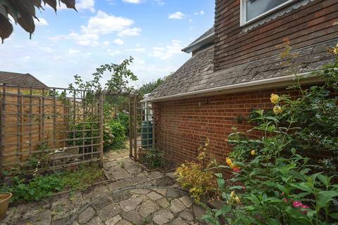 3 bedroom detached house for sale, Albert Road, Alton, Hampshire, GU34