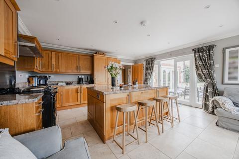 4 bedroom detached house for sale, Countryside Views and Elegant Coastal Living in Ringstead