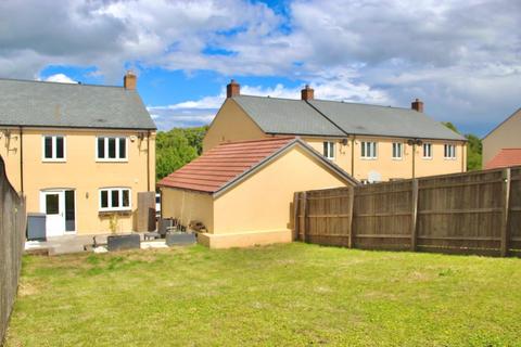 16 Angell Drive, Calne, SN11 0FW