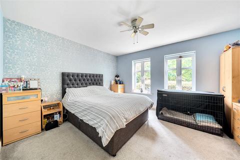 undefined, Songbird Close, Shinfield, Reading, RG2