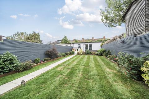4 bedroom terraced house for sale, Kenmore Avenue, Harrow
