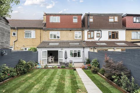 4 bedroom terraced house for sale, Kenmore Avenue, Harrow