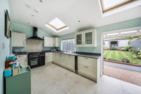4 bedroom terraced house for sale, Kenmore Avenue, Harrow