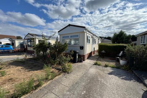 2 bedroom detached house for sale, Claremont Park, Berrow, Burnham-on-Sea, Somerset, TA8
