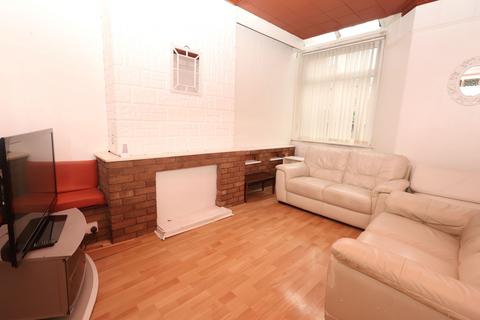 3 bedroom terraced house for sale, School Road, Stretford, M32