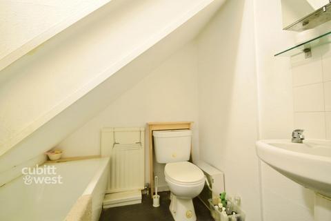 1 bedroom in a flat share to rent, Highland Road Bromley BR1