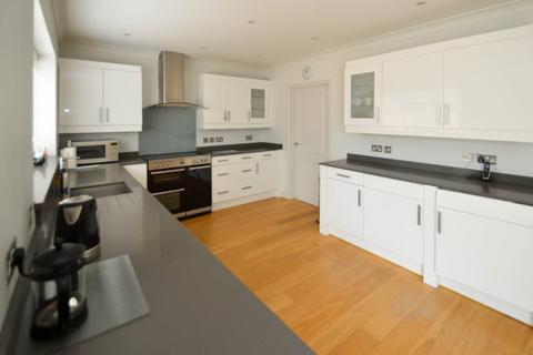 5 bedroom detached house for sale, Winkfield