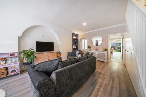 31 Chatfield Road, Croydon, CR0 3LA