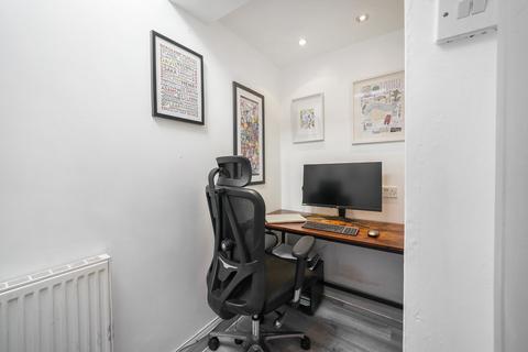 31 Chatfield Road, Croydon, CR0 3LA
