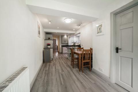 31 Chatfield Road, Croydon, CR0 3LA