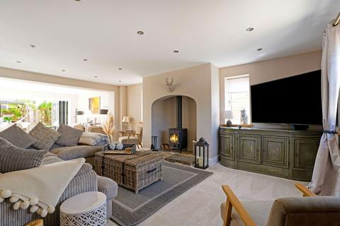 Broadway House, 1 Hidcote View, Mickleton, Chipping Campden, GL55 6EW