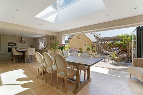 Broadway House, 1 Hidcote View, Mickleton, Chipping Campden, GL55 6EW