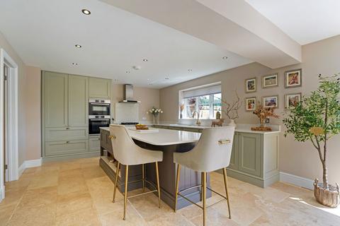 Broadway House, 1 Hidcote View, Mickleton, Chipping Campden, GL55 6EW