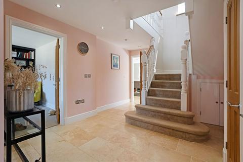 Broadway House, 1 Hidcote View, Mickleton, Chipping Campden, GL55 6EW