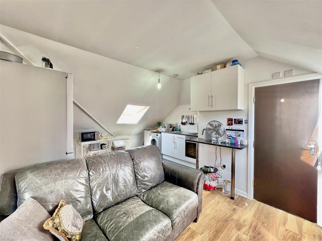 Reception Room / Kitchen