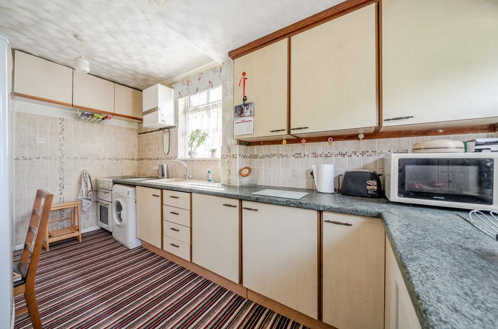 Kitchen/Breakfast Rm