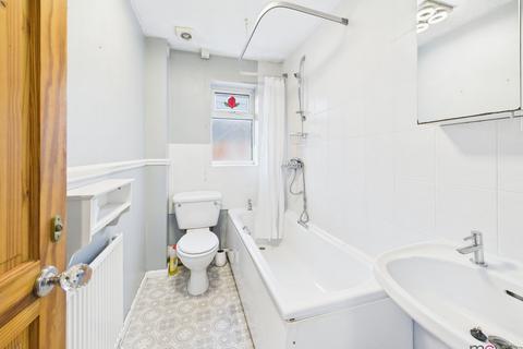 63 Frampton Road, Gloucester, GL1 5QB