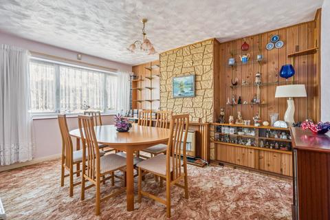 undefined, Douglas Avenue, Watford