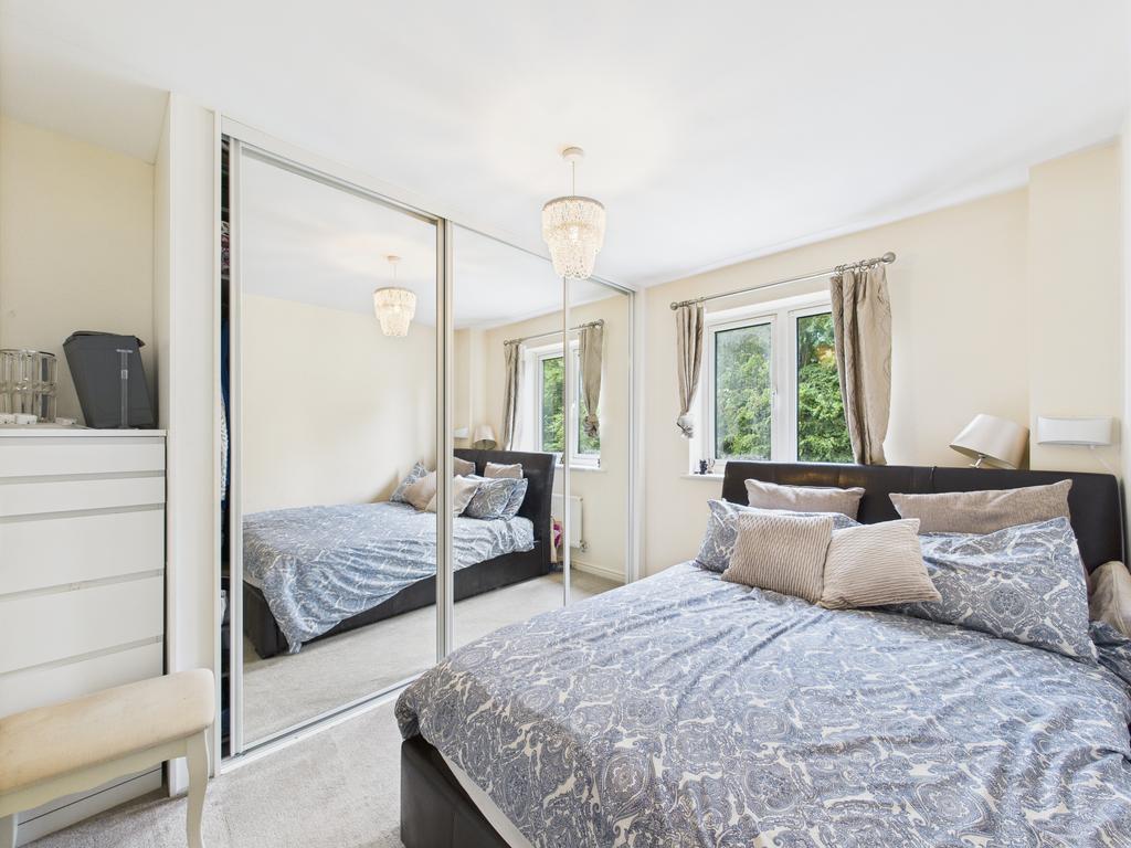 Cam01354 g0 pr0565 still008