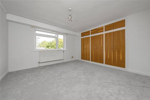 9, Osborne House Courtlands, Richmond, TW10 5BE