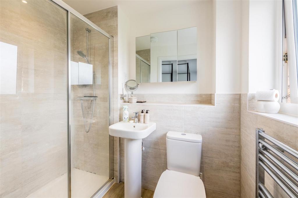 60 Barton Way-21.jpg