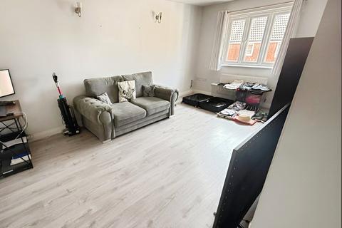 2 bedroom flat to rent, Dussek Place, Swindon, SN25