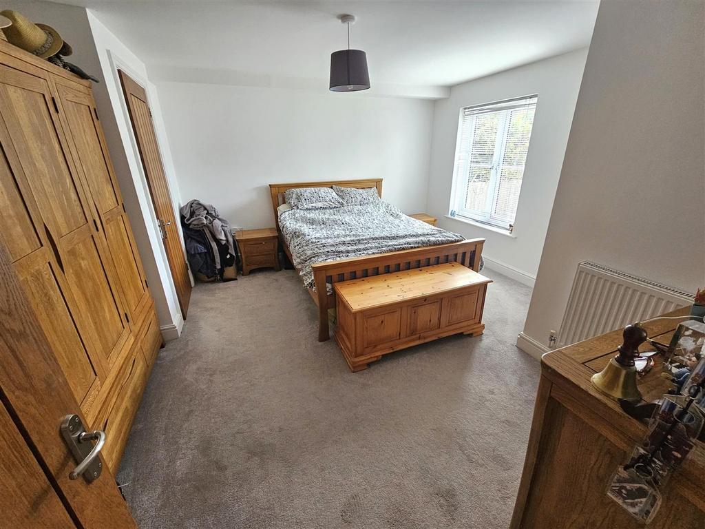 Bedroom 2.jpg