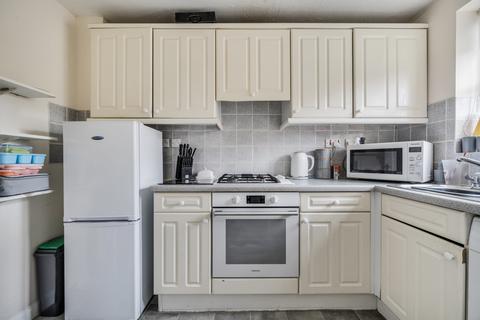 undefined, Coleridge Close, Reading RG10