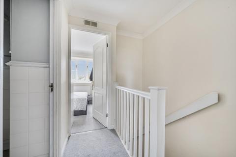 undefined, Coleridge Close, Reading RG10