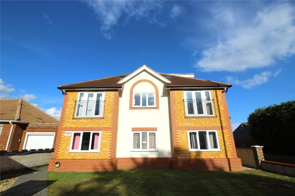 Rochester Road, Gravesend, Kent, DA12 2 bed apartment - £1,295 pcm (£ ...