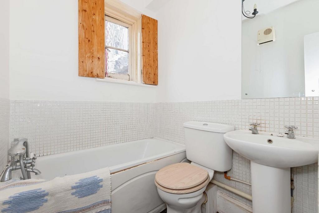 Pembroke Crescent 4.jpg