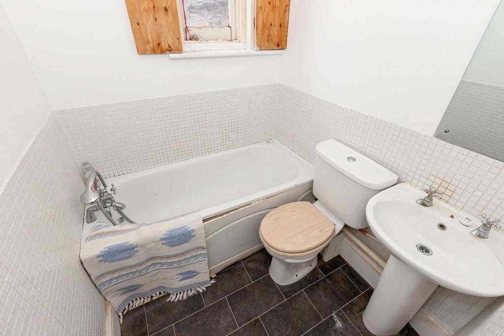 Pembroke Crescent 5.jpg