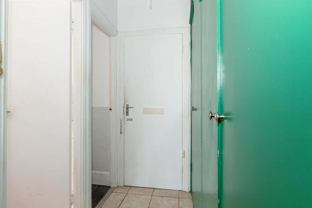 Pembroke Crescent 6.jpg