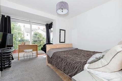 Studio for sale, Pembroke Crescent, Hove
