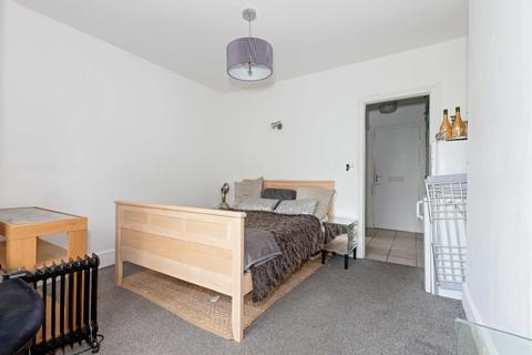 Studio for sale, Pembroke Crescent, Hove